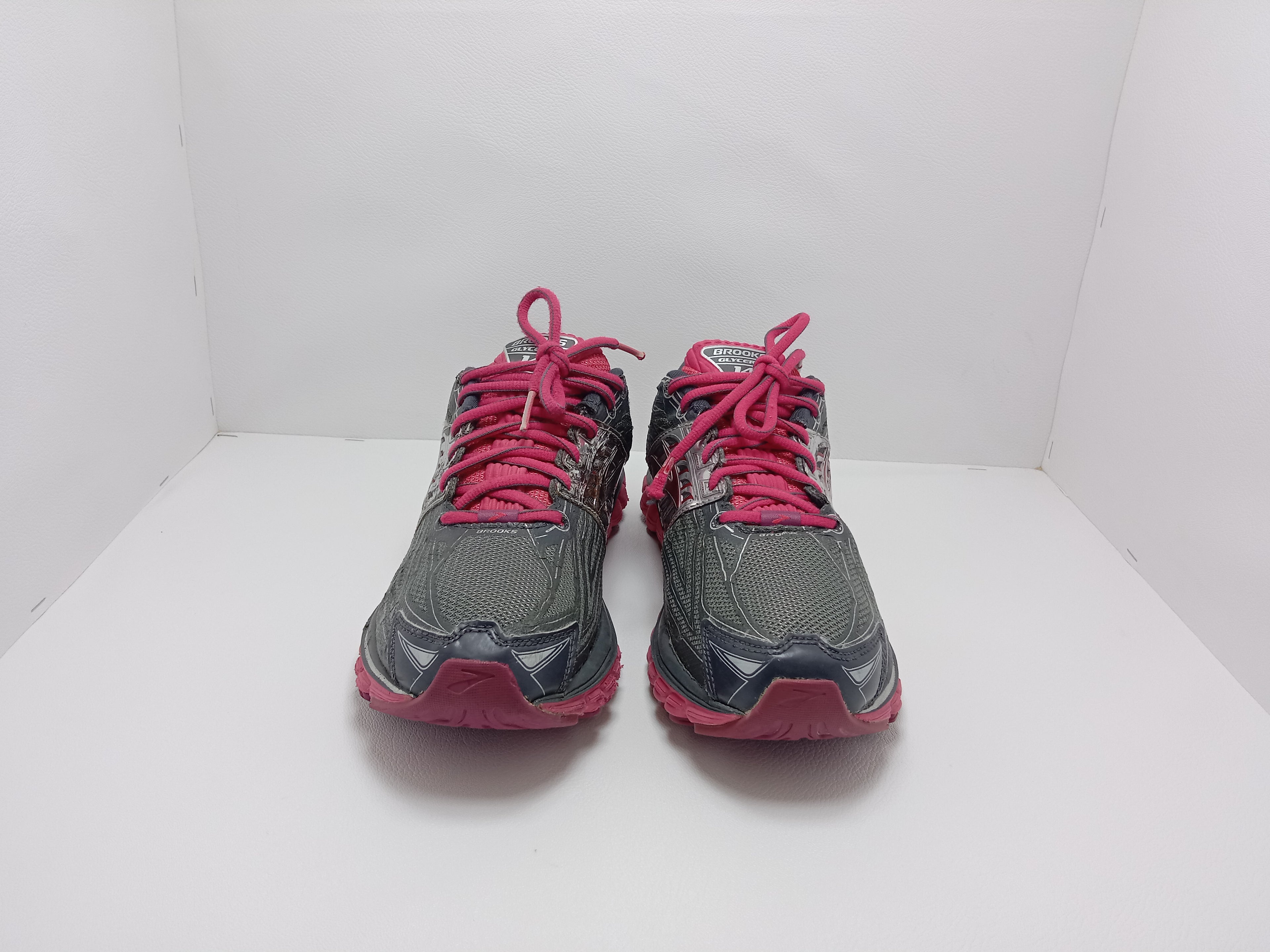 Brooks Running Shoes – Size US 10 – Grey/Red – Khunsa Collection