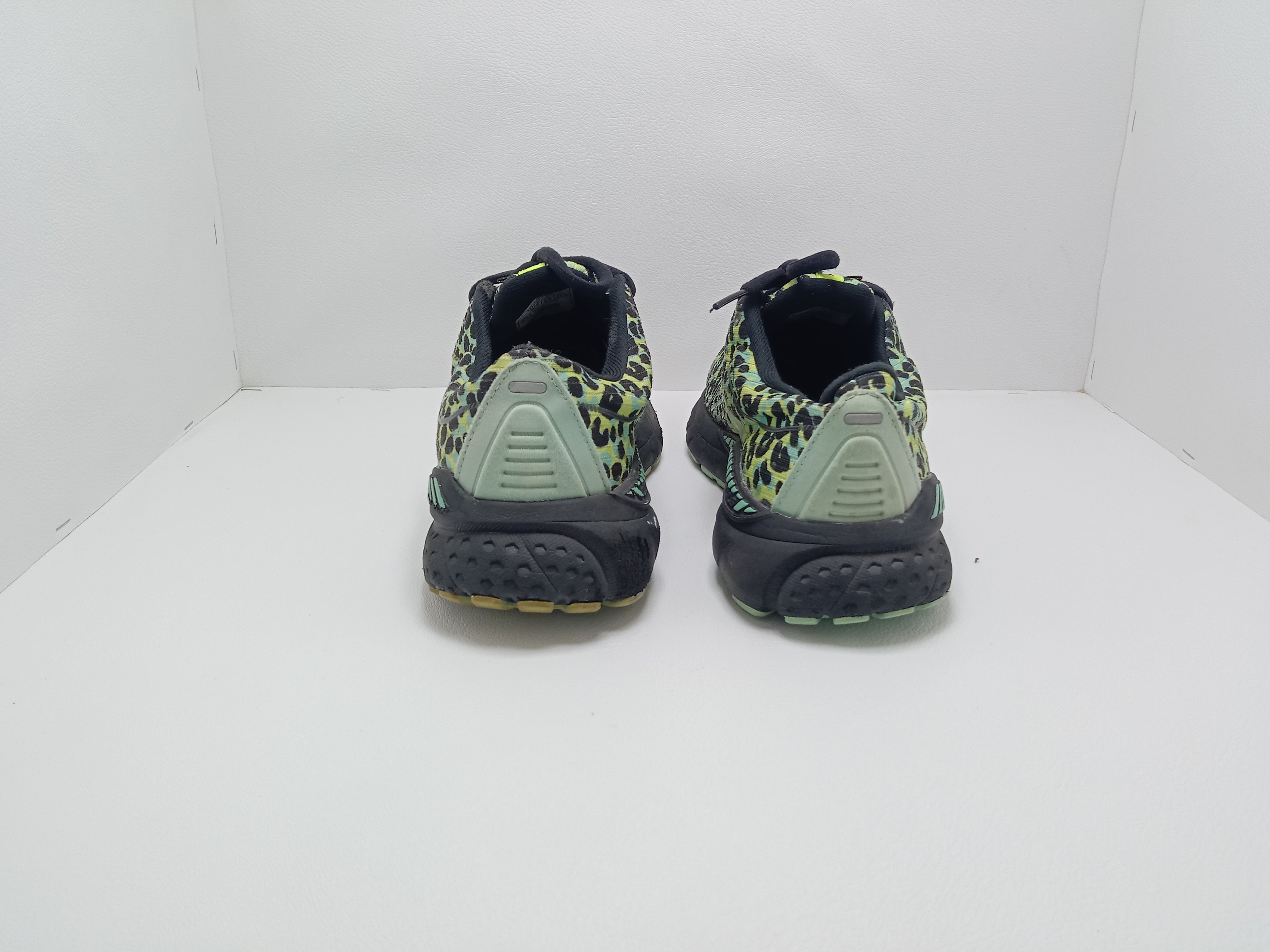 Brooks Running Shoes – Size US 9 – Leopard Print – Khunsa Collection