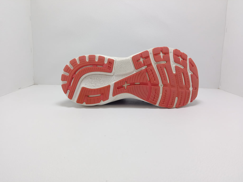 Brooks Running Shoes – Size 7.5 US (Men) – Navy & Orange – Khunsa Collection