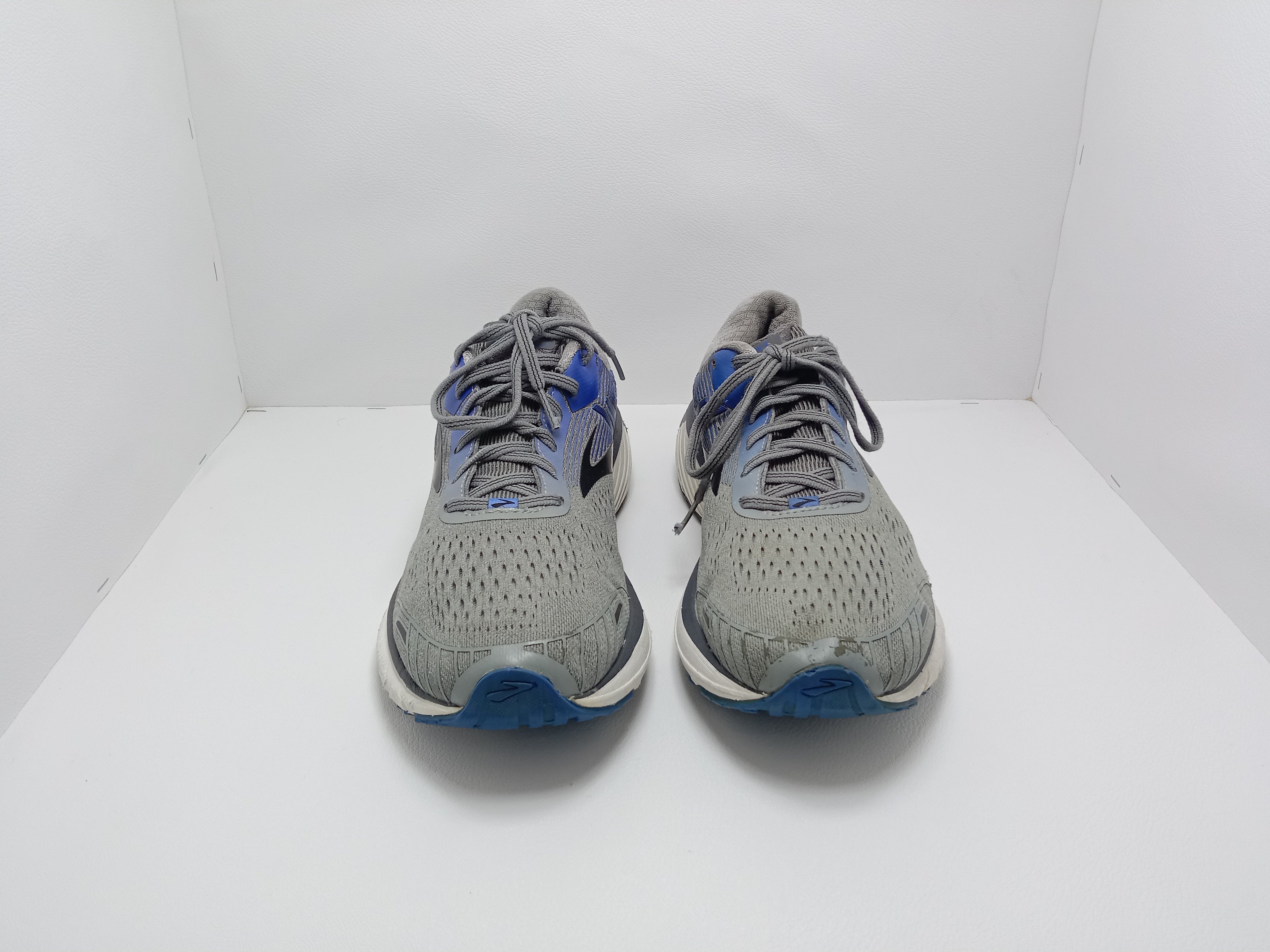 Brooks Running Shoes – Size 11 US (Men) – Grey/Blue – Khunsa Collection