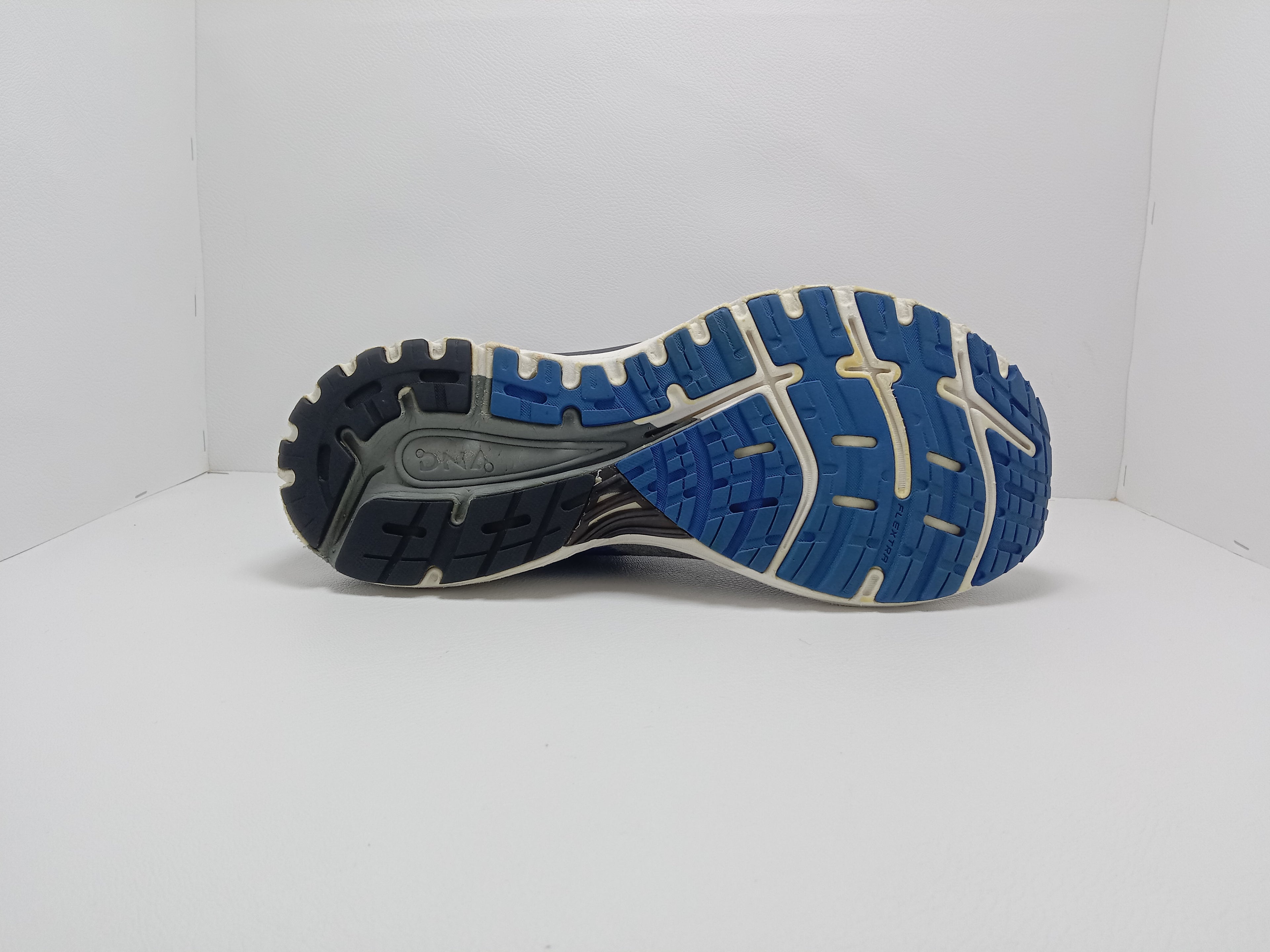 Brooks Running Shoes – Size 11 US (Men) – Grey/Blue – Khunsa Collection