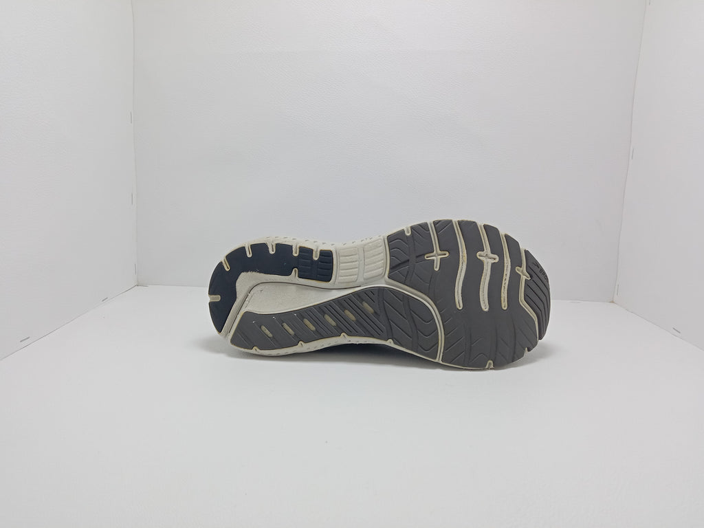 Brooks Running Shoes – Size 8 US (Men) – Grey/Green – Khunsa Collection