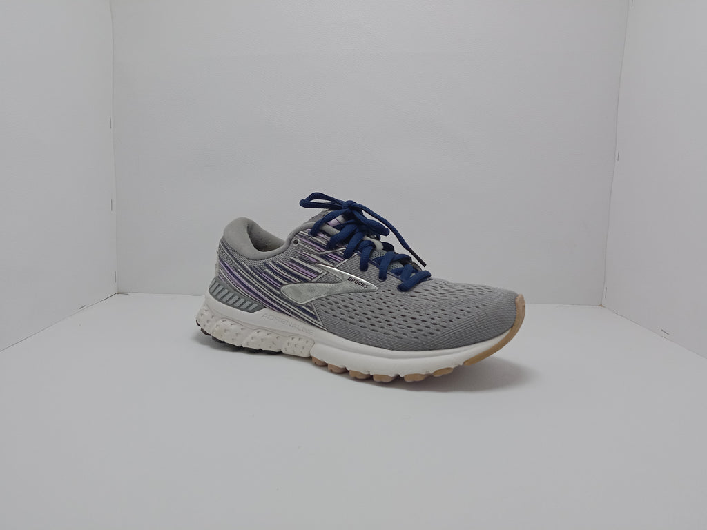 Brooks Running Shoes – Size 7.5 US (Men) – Grey – Khunsa Collection