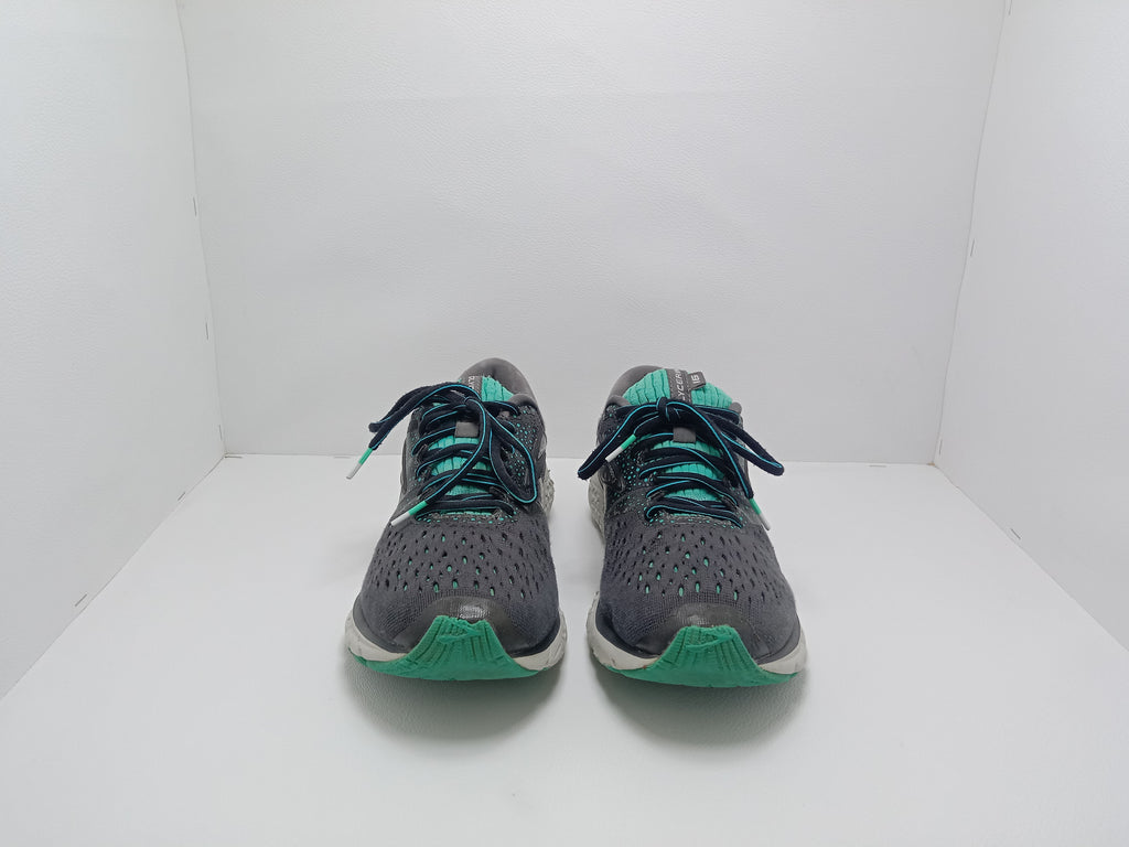 Brooks Running Shoes – Size US 8.5 – Premium Comfort