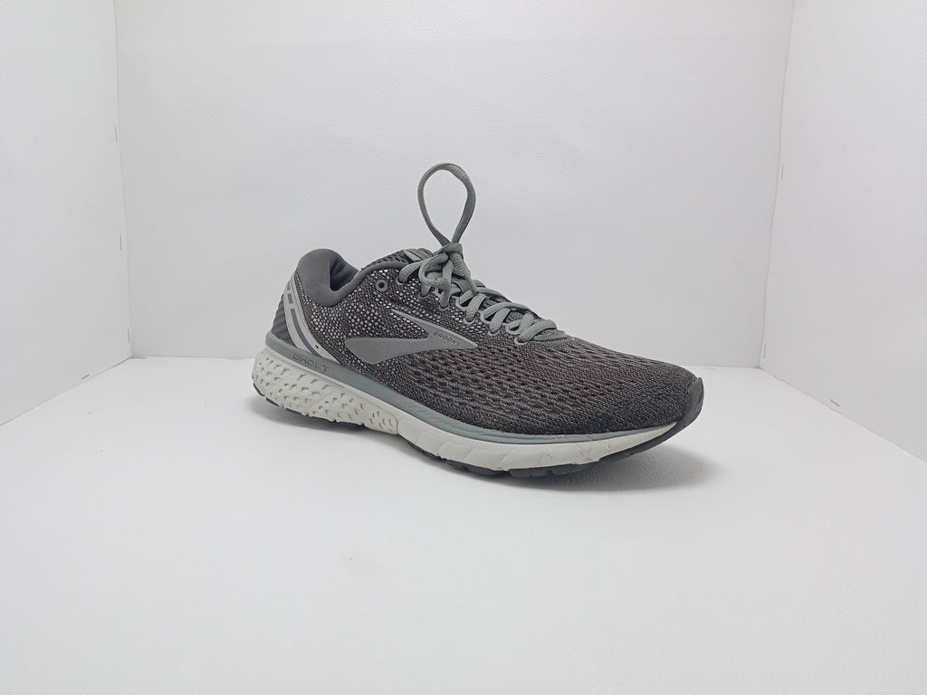 Brooks Running Shoes – Size 10 US (Men) – Grey/White – Khunsa Collection