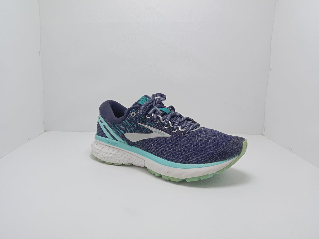 Brooks Running Shoes – Size 8.5 US – Navy/Teal – Khunsa Collection