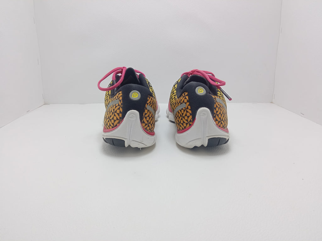 Brooks Multicolor Training Shoes – Size US 7 – Khunsa Collection
